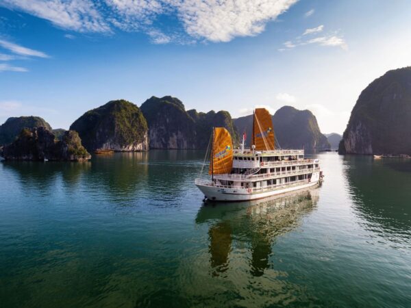 Ha Long – Lan Ha bay 2 days/ 1 night on Vega Cruise