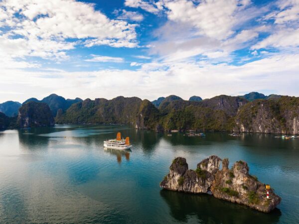 Halong Bay on Vega Cruise & Ha Giang Loop 4 Days
